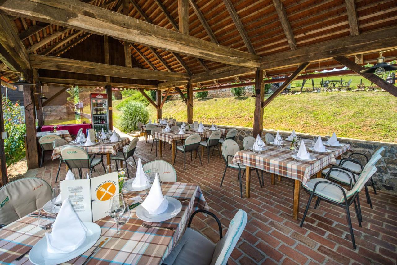 Hotel Srakovcic Heart Of Nature Ribnik Kültér fotó