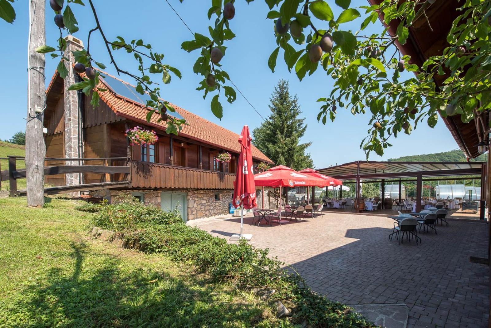 Hotel Srakovcic Heart Of Nature Ribnik Kültér fotó