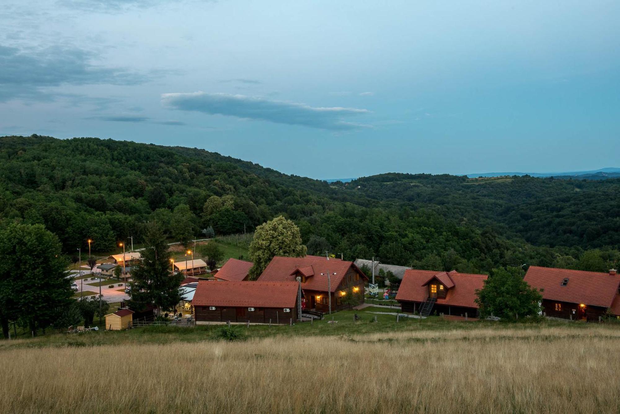 Hotel Srakovcic Heart Of Nature Ribnik Kültér fotó