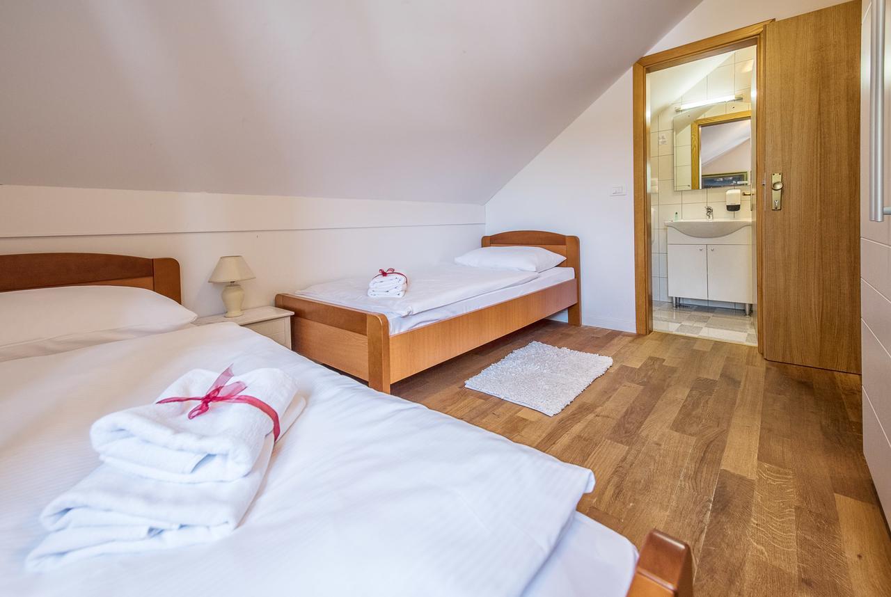 Hotel Srakovcic Heart Of Nature Ribnik Kültér fotó
